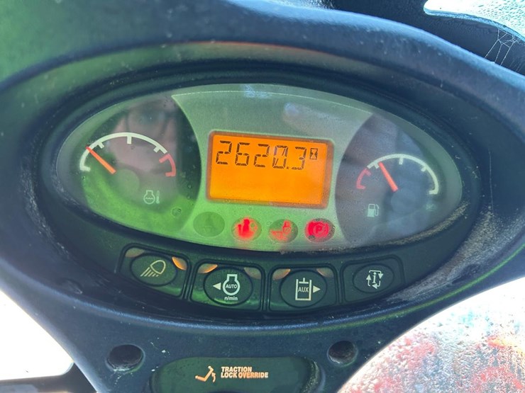 2022-bobcat-s590-image-27