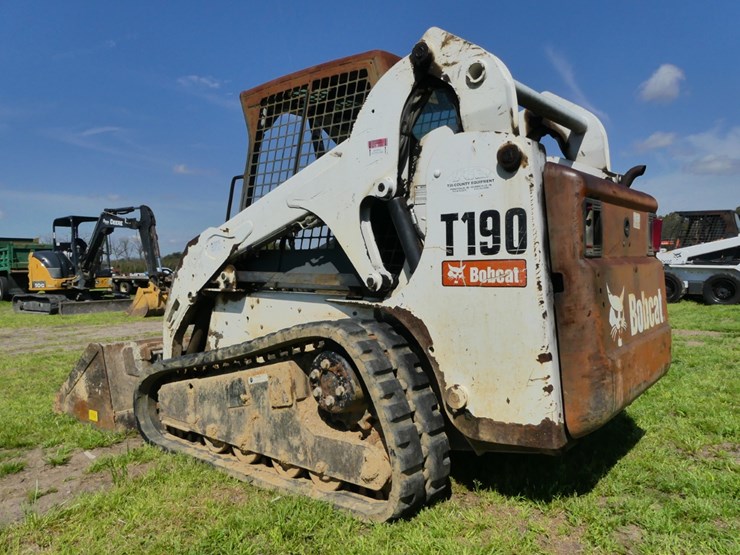 2009-bobcat-t190-image-4