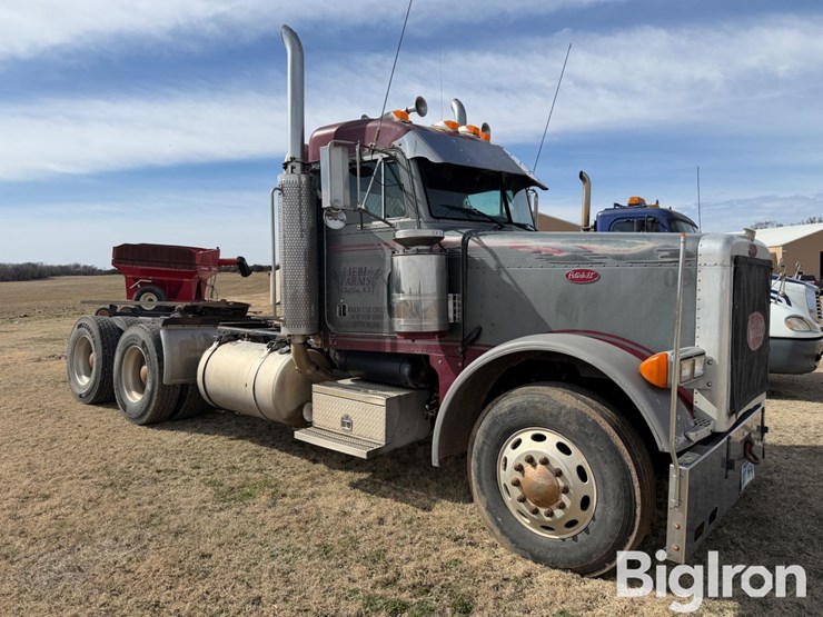 1999-peterbilt-379-image-3