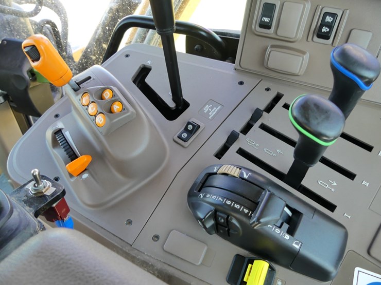 john-deere-6130m-image-17