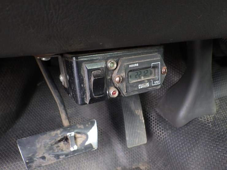 2006-chevrolet-silverado-2500hd-image-25