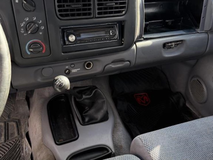 1998-dodge-dakota-image-13