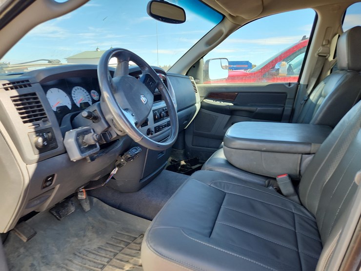 2009-dodge-ram-2500-image-10