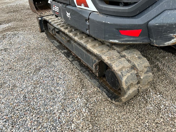 2022-bobcat-e88-image-16