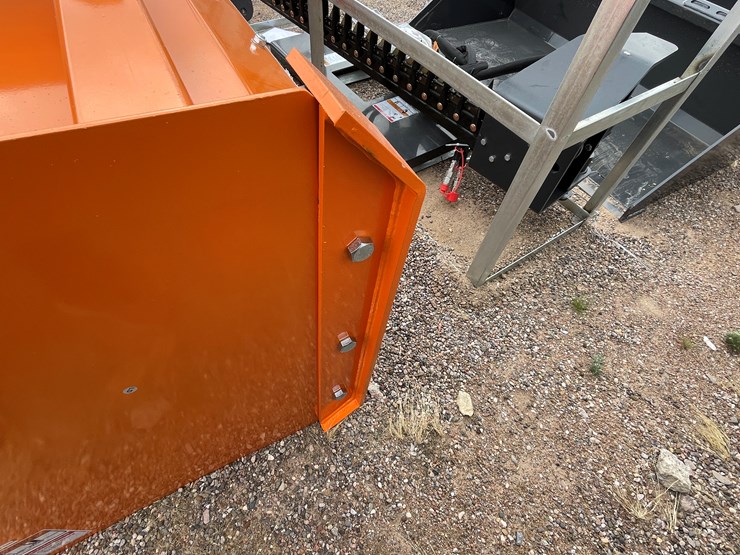 #4354-•-unused-2026-wolverine-skid-steer-snow-pusher-image-9