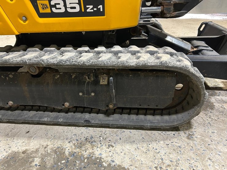 2022-jcb-35z-mini-excavator-image-12