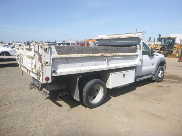 2011-ford-f550-image-3