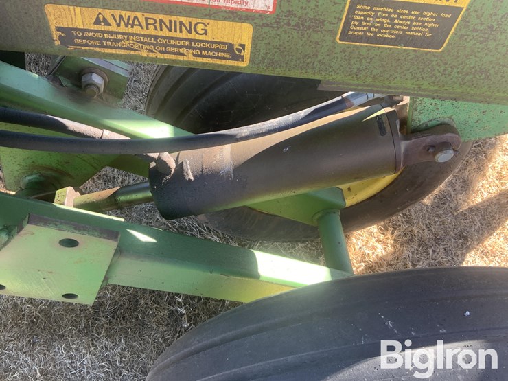 john-deere-630-image-13