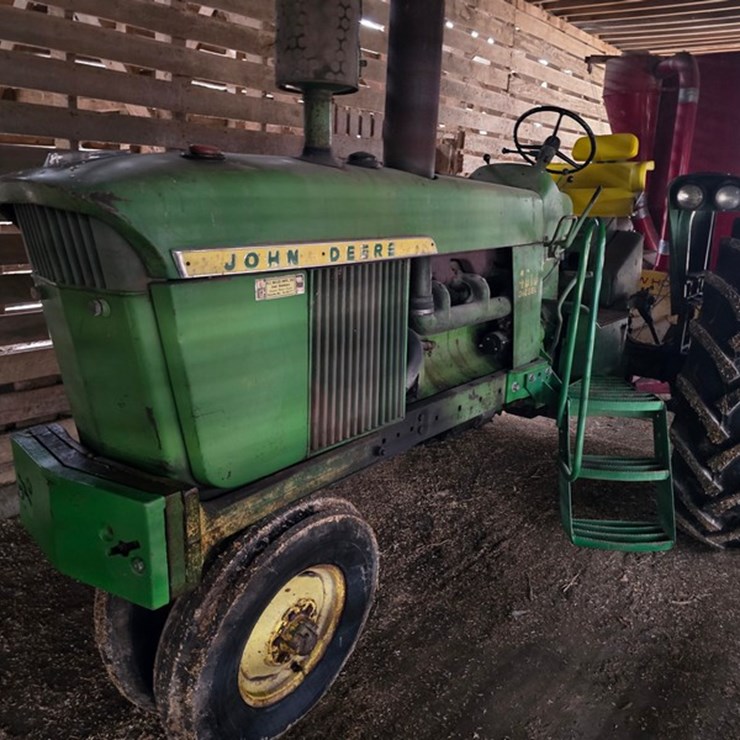 JOHN DEERE 4010