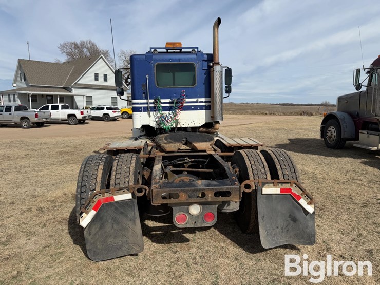 2005-freightliner-columbia-120-t/a-truck-tractor-image-6