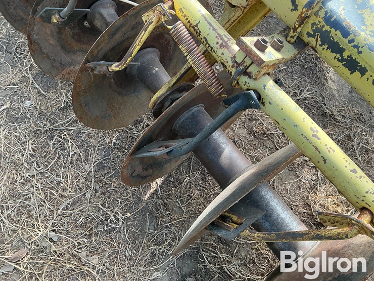 john-deere-220-image-16