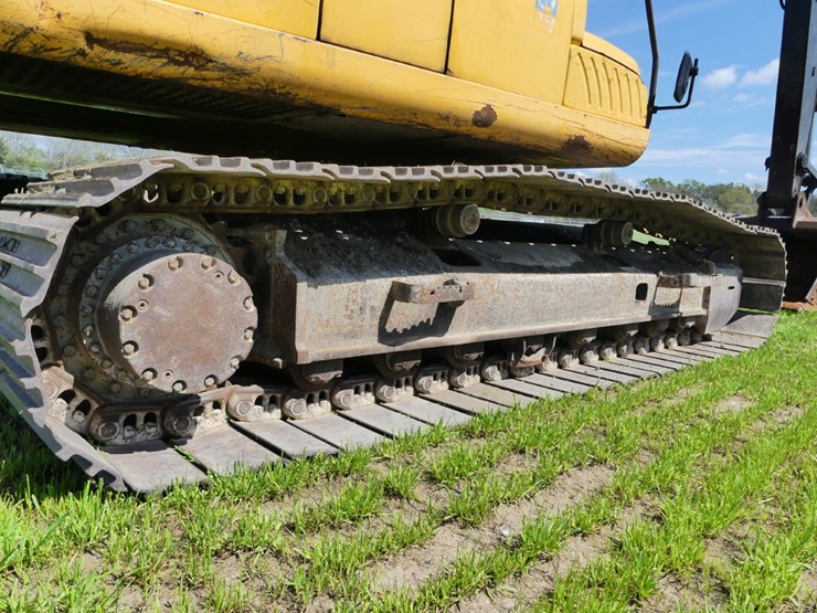 2015-deere-210g-image-6