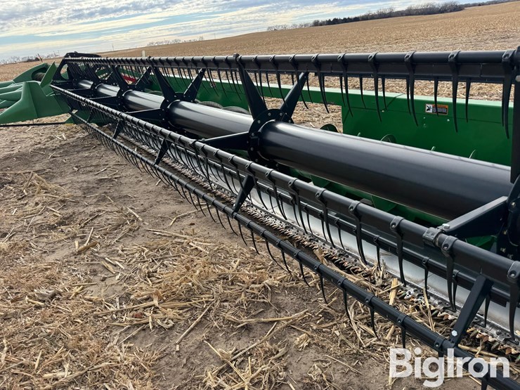 2017-john-deere-630f-image-17