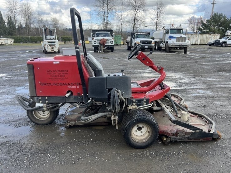 2013-toro-groundsmaster-3500-d-rotary-mower-image-3