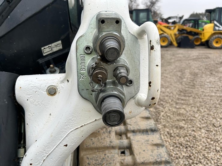 2022-bobcat-t66-image-11