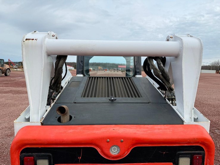 bobcat-t750-image-28