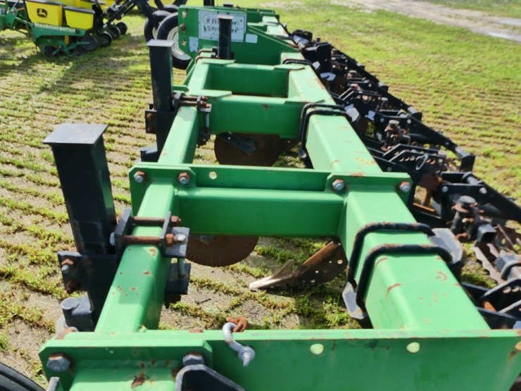 unverferth-ripper-stripper-image-6