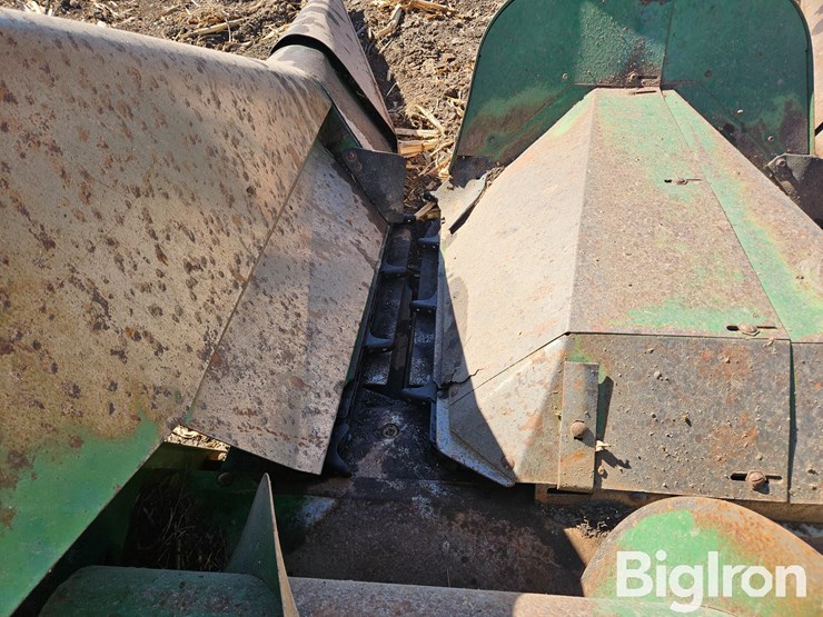 john-deere-444-image-12