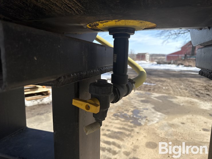 john-deere-225-image-13