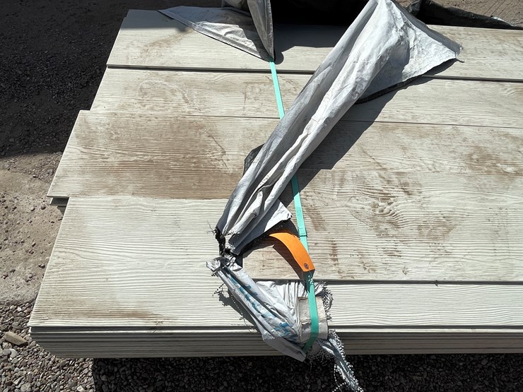 #4337-•-(appx.-100-pieces)-allura-12"-primed-fiber-cement-traditional-cedar-siding-image-8