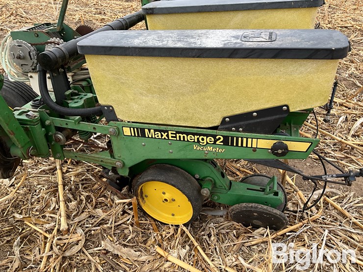 john-deere-7300-image-20