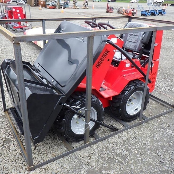 2026 AGT SDA-140W Skid Steer Loader