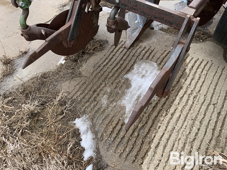 international-411-image-13