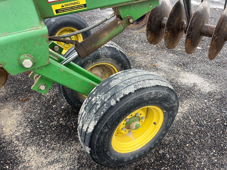 john-deere-630-image-11