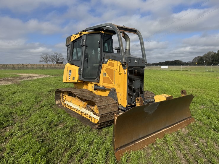 2016-deere-550k-image-5