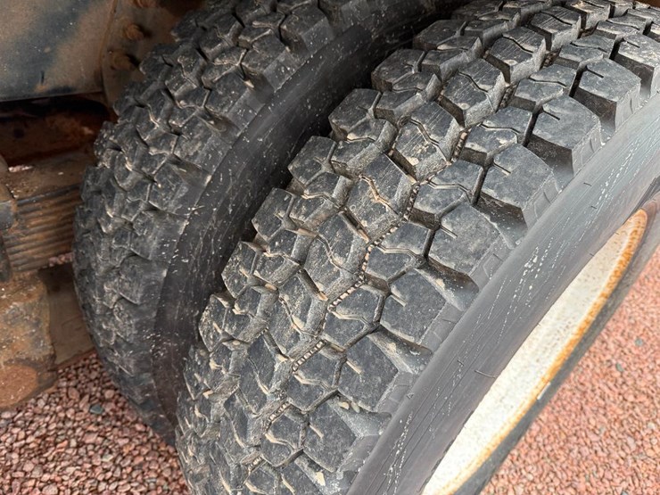 international-7600-image-15