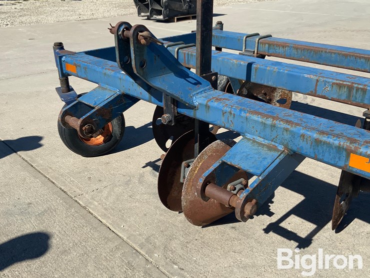 blu-jet-track-master-image-11