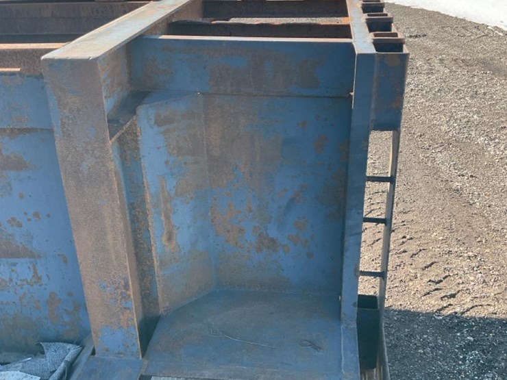 2007-unknown-trailer-image-16