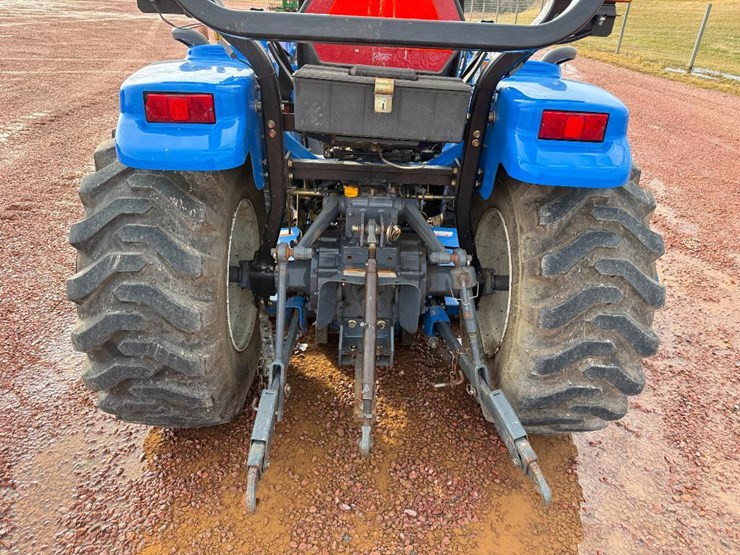 new-holland-tc29d-image-22