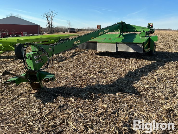 john-deere-946-image-1