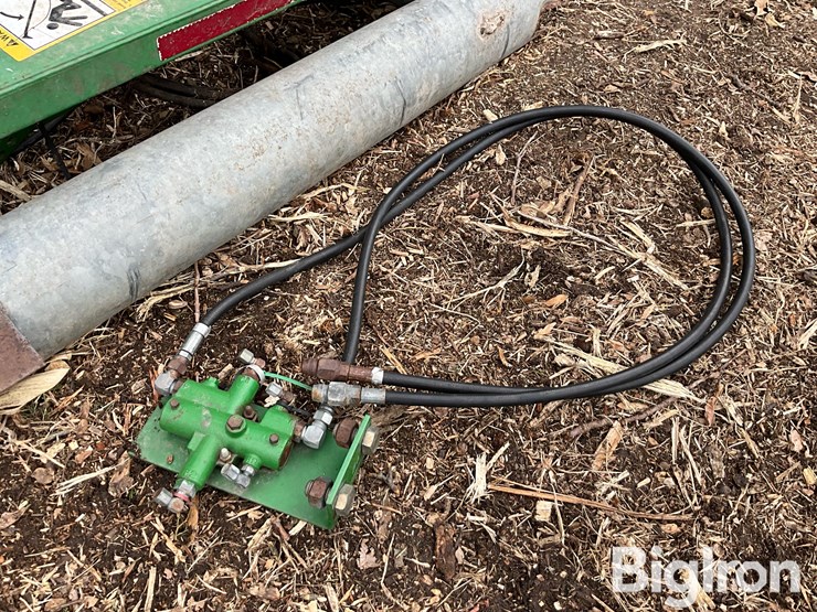 john-deere-8-image-9