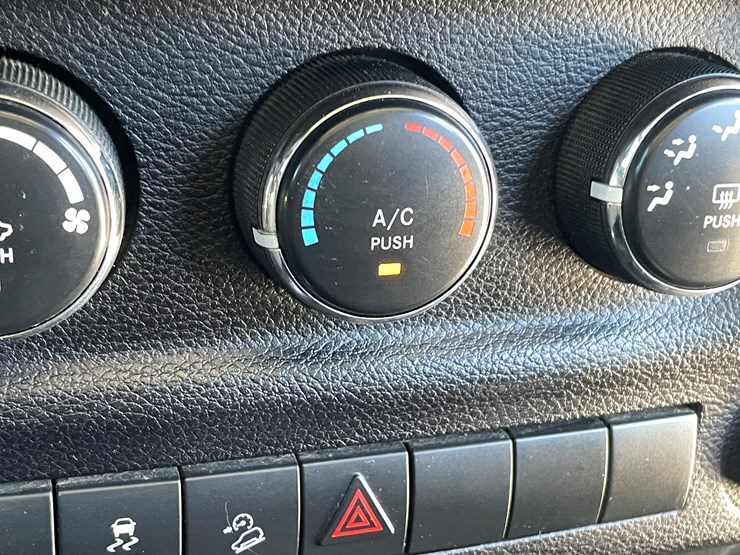 2014-jeep-wrangler-image-61