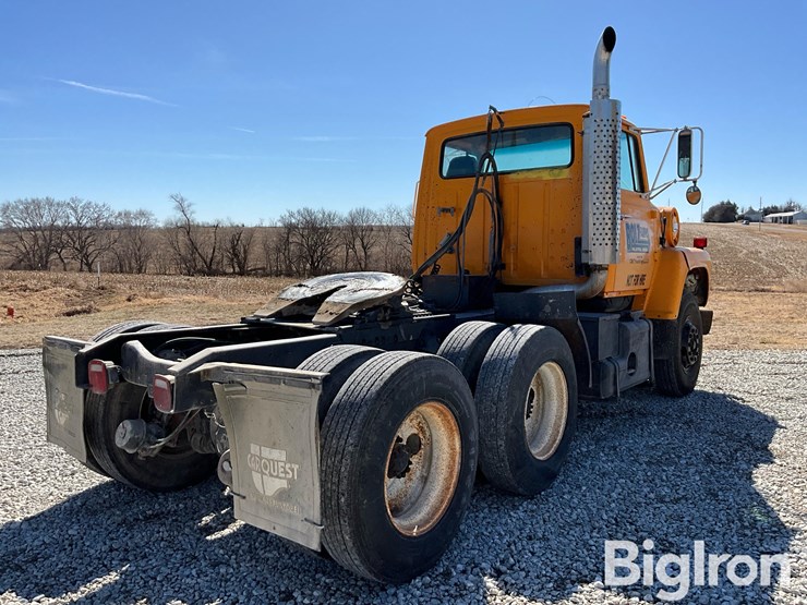 1982-ford-lnt9000-image-5