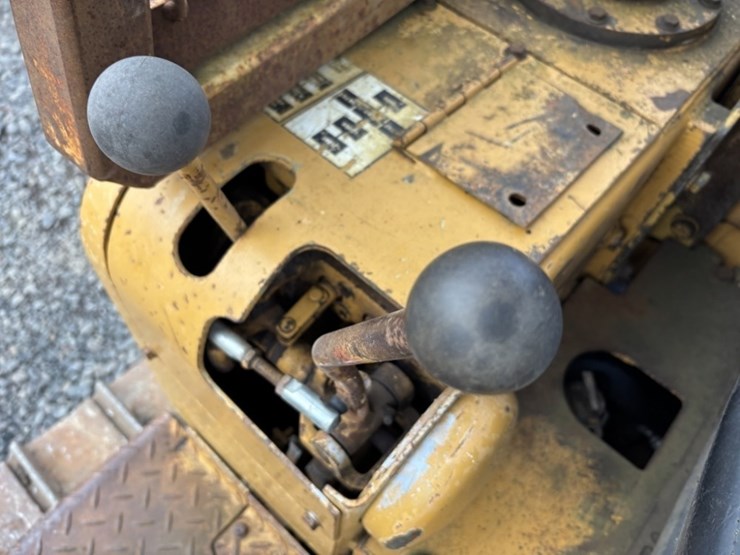 1991-dresser-td8g-image-25