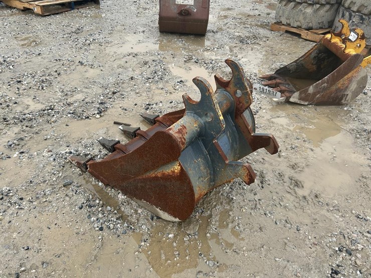 john-deere-24-image-4