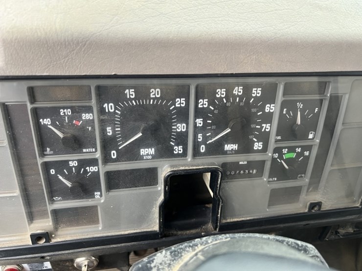 2000-international-4700-image-28