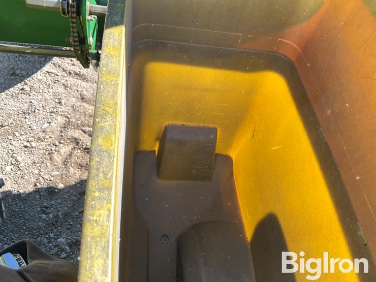 john-deere-7300-image-15