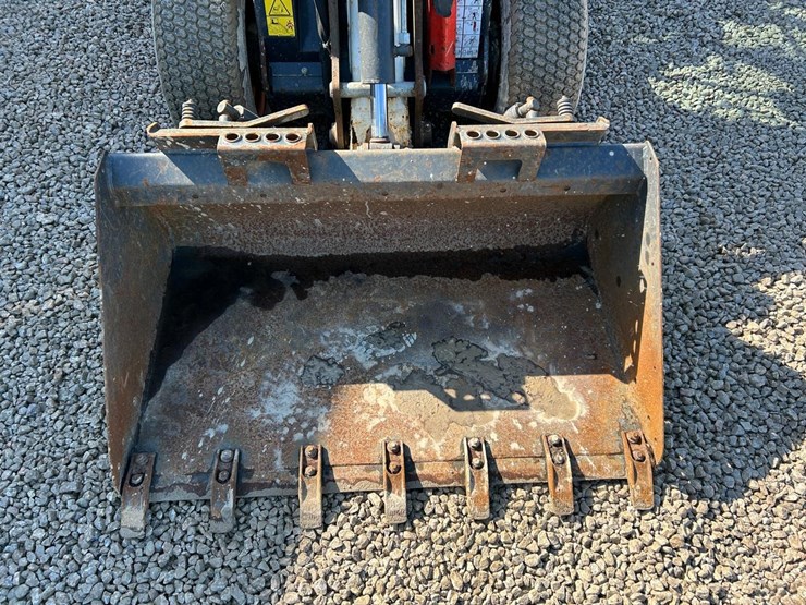 2020-bobcat-l23-image-9