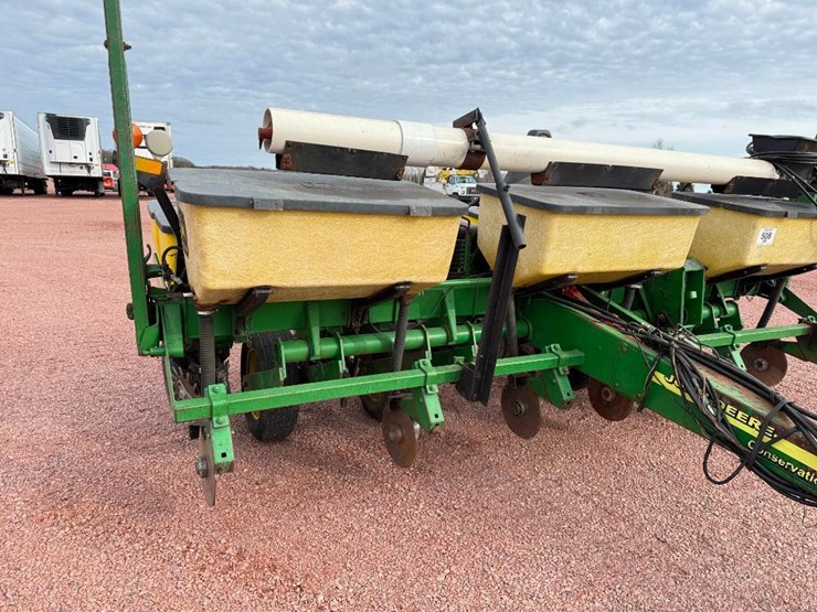 john-deere-1750-image-9