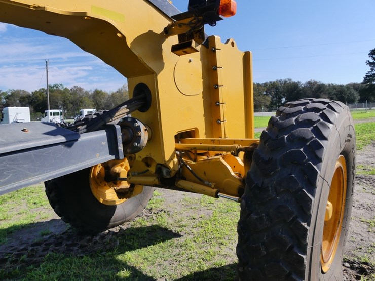 deere-670gp-image-10