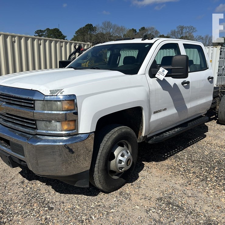 2016 CHEVROLET 3500