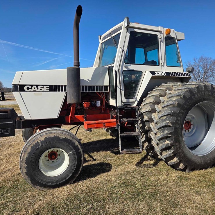 Case 2290 tractor