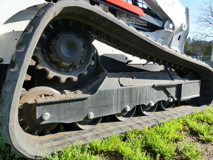 2025-bobcat-t650-image-5