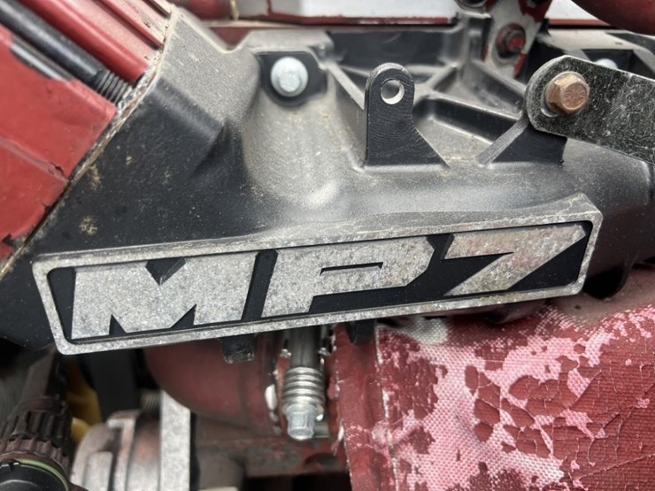 2017-mack-cxu613-tri-axle-truck-tractor-image-15