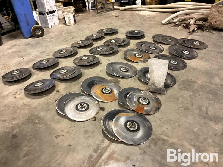 john-deere-24-image-1