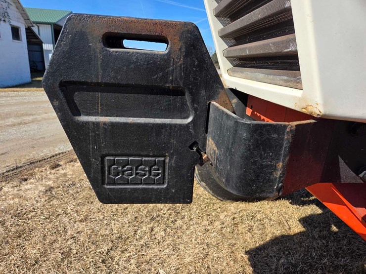 case-2290-tractor-image-13